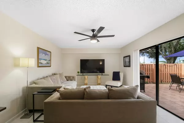 West Palm Beach, FL 33407,233 Charter WAY
