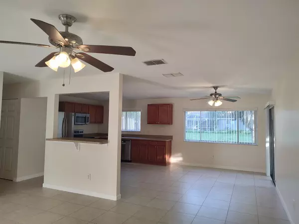 Port Saint Lucie, FL 34953,3225 SW Ronlea CT