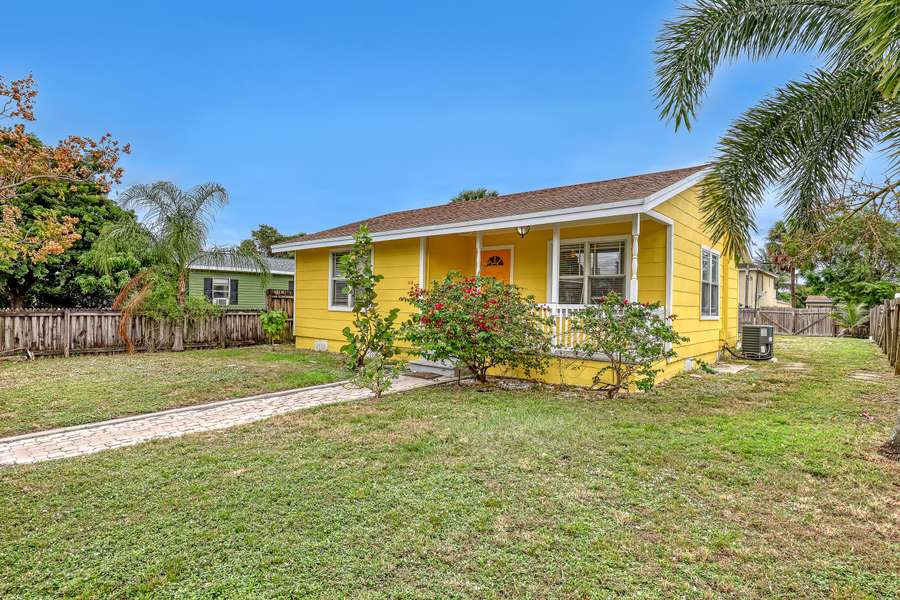 218 S C ST, Lake Worth Beach, FL 33460