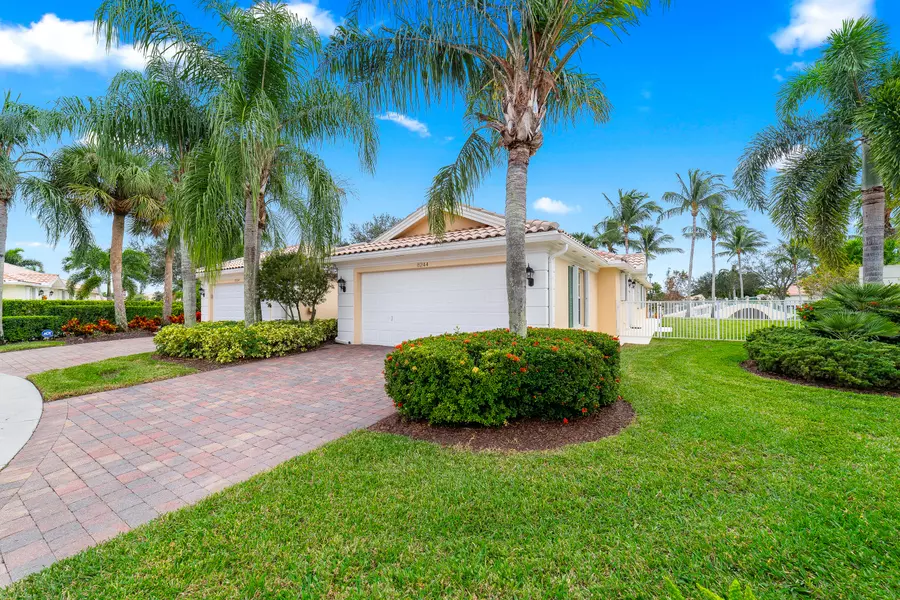 8244 Cozumel LN, Wellington, FL 33414