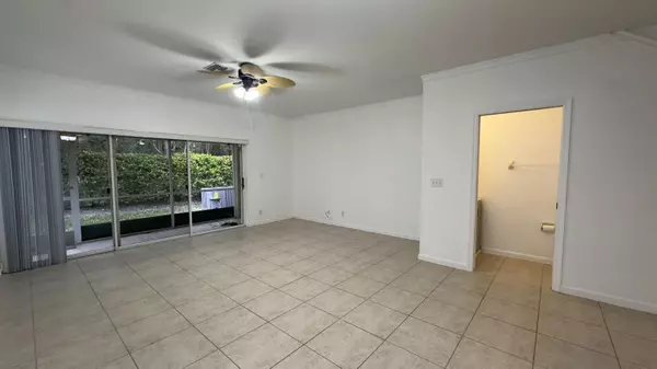 West Palm Beach, FL 33417,4719 Palmbrooke CIR