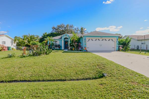 332 SE Husted TER, Port Saint Lucie, FL 34983