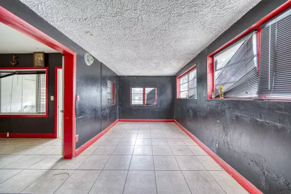 Miami, FL 33127,1045 NW 58th TER