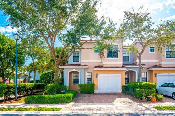 173 Astor CIR, Delray Beach, FL 33484