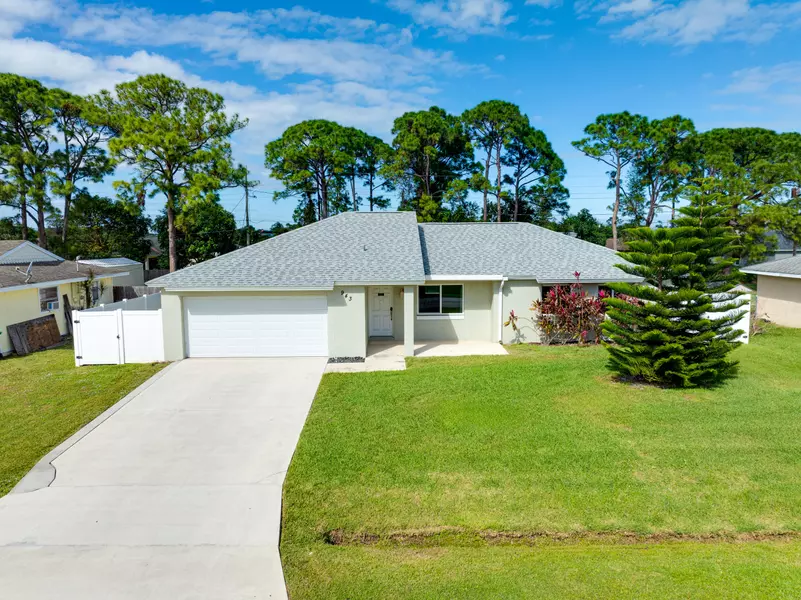 943 SW John Maccormack TER, Port Saint Lucie, FL 34953