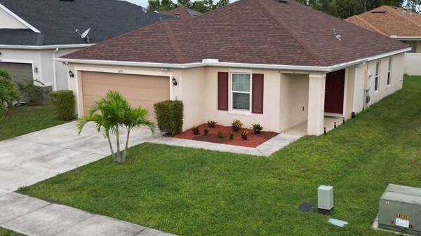 5870 NW Pine Trail CIR, Port Saint Lucie, FL 34983