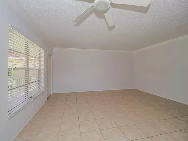 Vero Beach, FL 32962,28 Pine Arbor LN 206