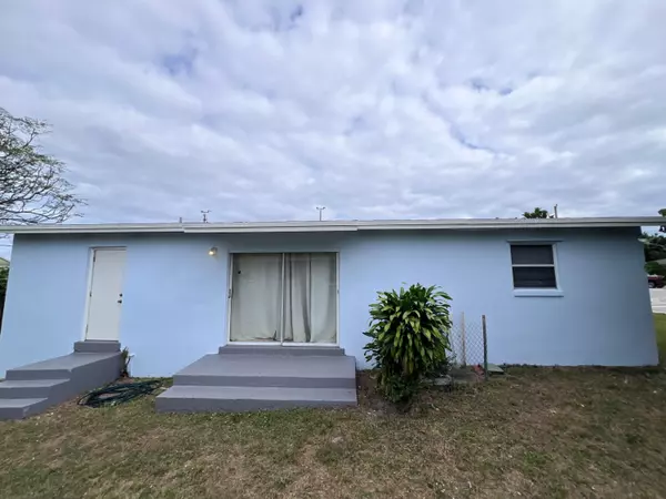 Riviera Beach, FL 33404,1100 W 25th ST