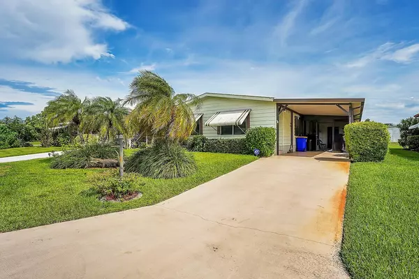 6978 SE Delegate ST, Hobe Sound, FL 33455