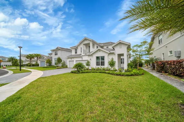 Palm Beach Gardens, FL 33412,9241 Crestview CIR