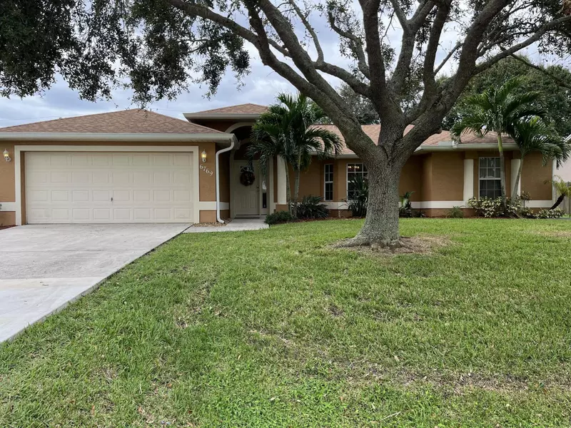 6769 NW Abigail AVE, Port Saint Lucie, FL 34983