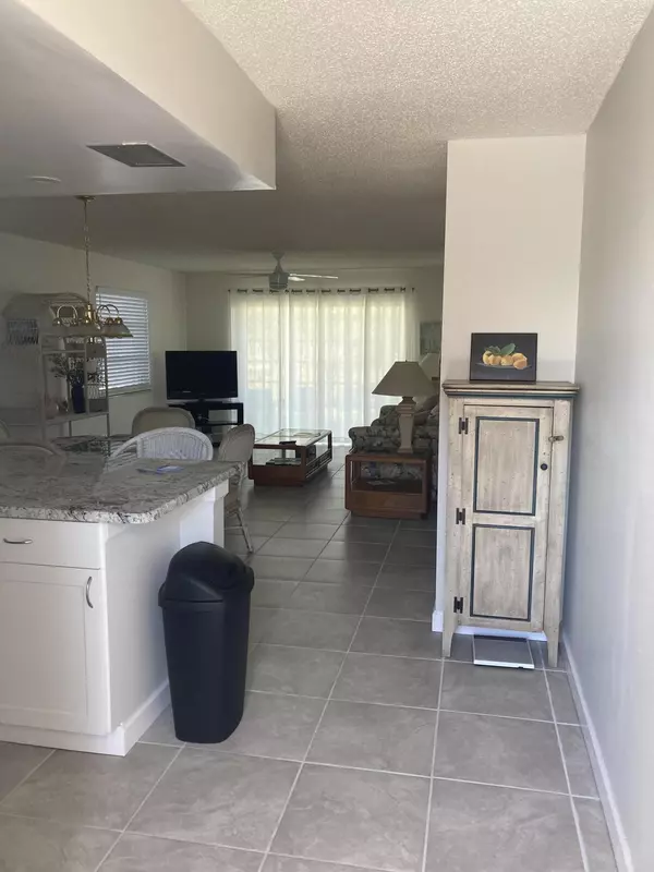 Stuart, FL 34996,2950 SE Ocean BLVD 201