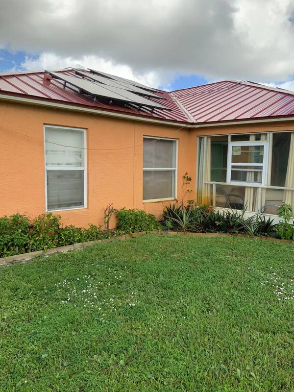 Port Saint Lucie, FL 34953,878 SW Squirrel AVE