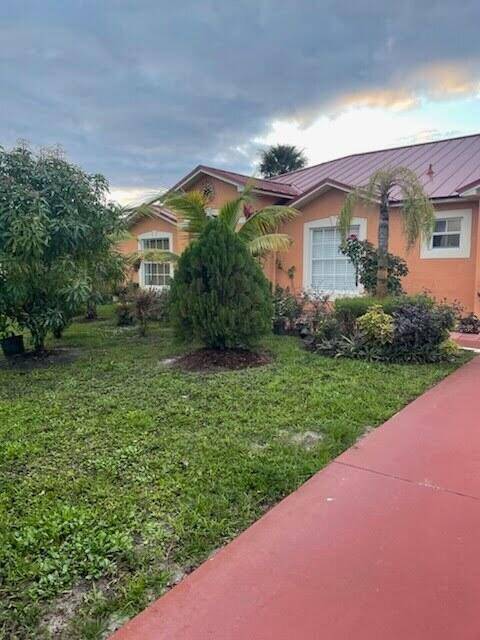 Port Saint Lucie, FL 34953,878 SW Squirrel AVE