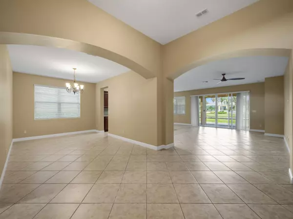 Port Saint Lucie, FL 34987,11801 SW Crestwood CIR