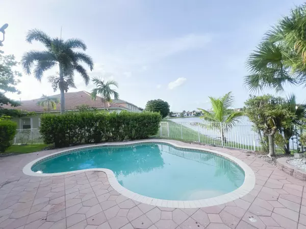 Wellington, FL 33414,1324 Beacon CIR