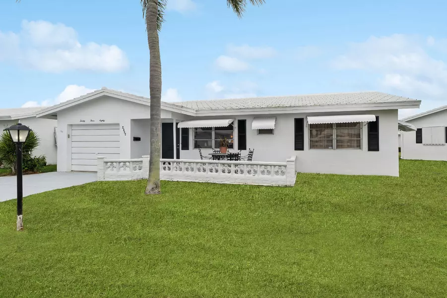 2380 SW 8th AVE, Boynton Beach, FL 33426