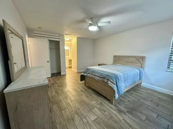 Royal Palm Beach, FL 33411,119 Conaskonk CIR