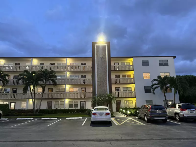 3001 Guildford A, Boca Raton, FL 33434