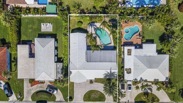 Palm Beach Shores, FL 33404,309 Claremont LN