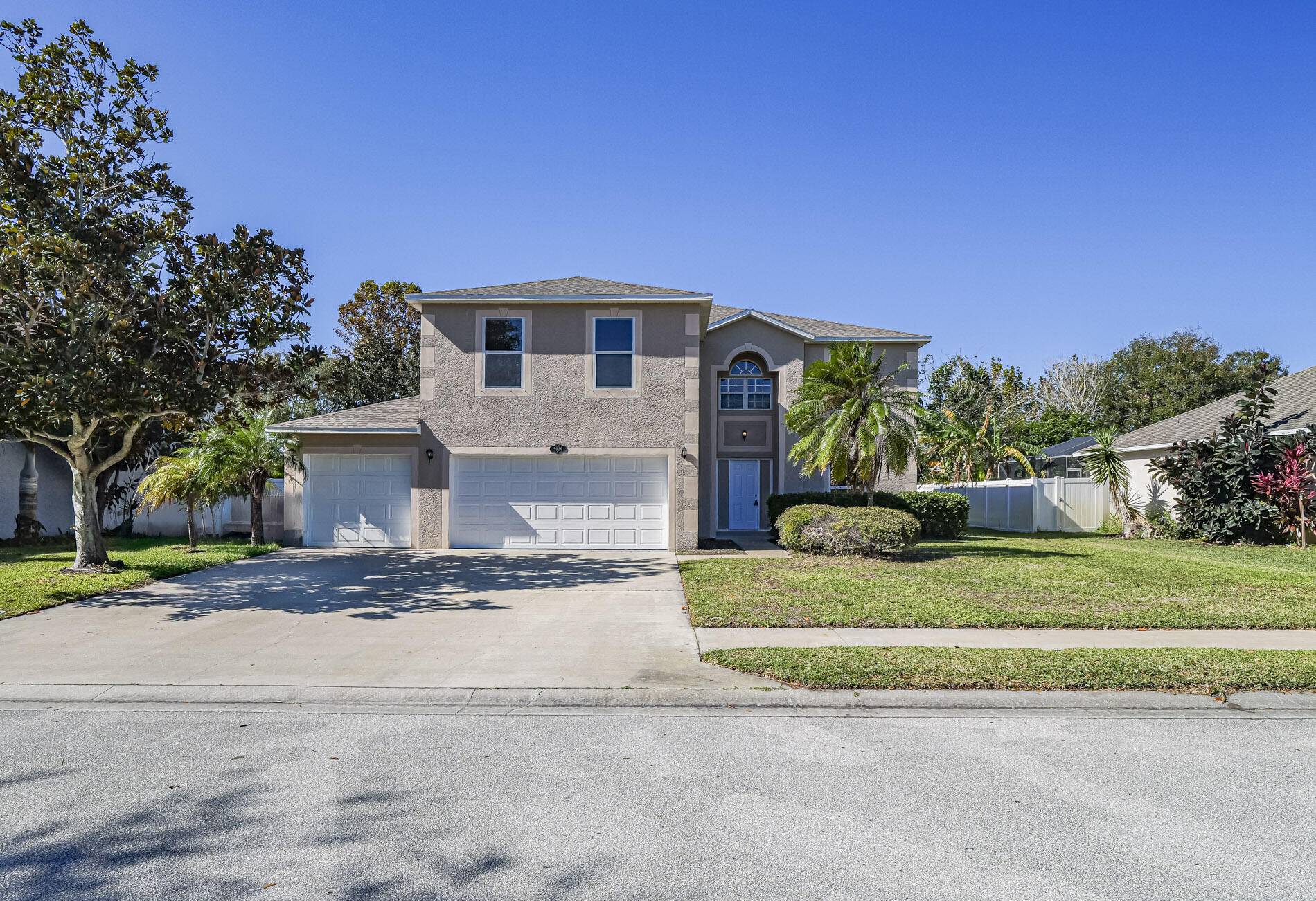 Vero Beach, FL 32967,5929 Ridge Lake CIR