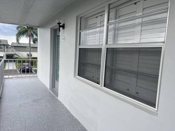 937 Flanders T, Delray Beach, FL 33484