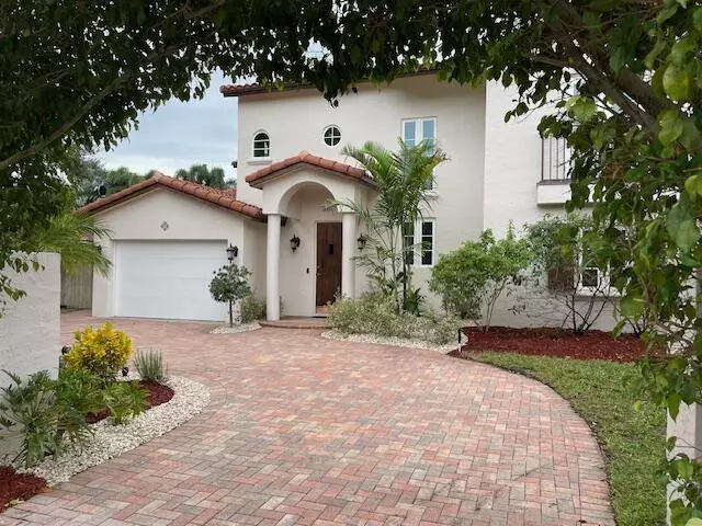 798 NW 6th DR, Boca Raton, FL 33486