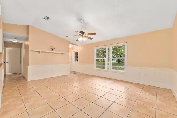 Fort Pierce, FL 34951,7804 Penny LN