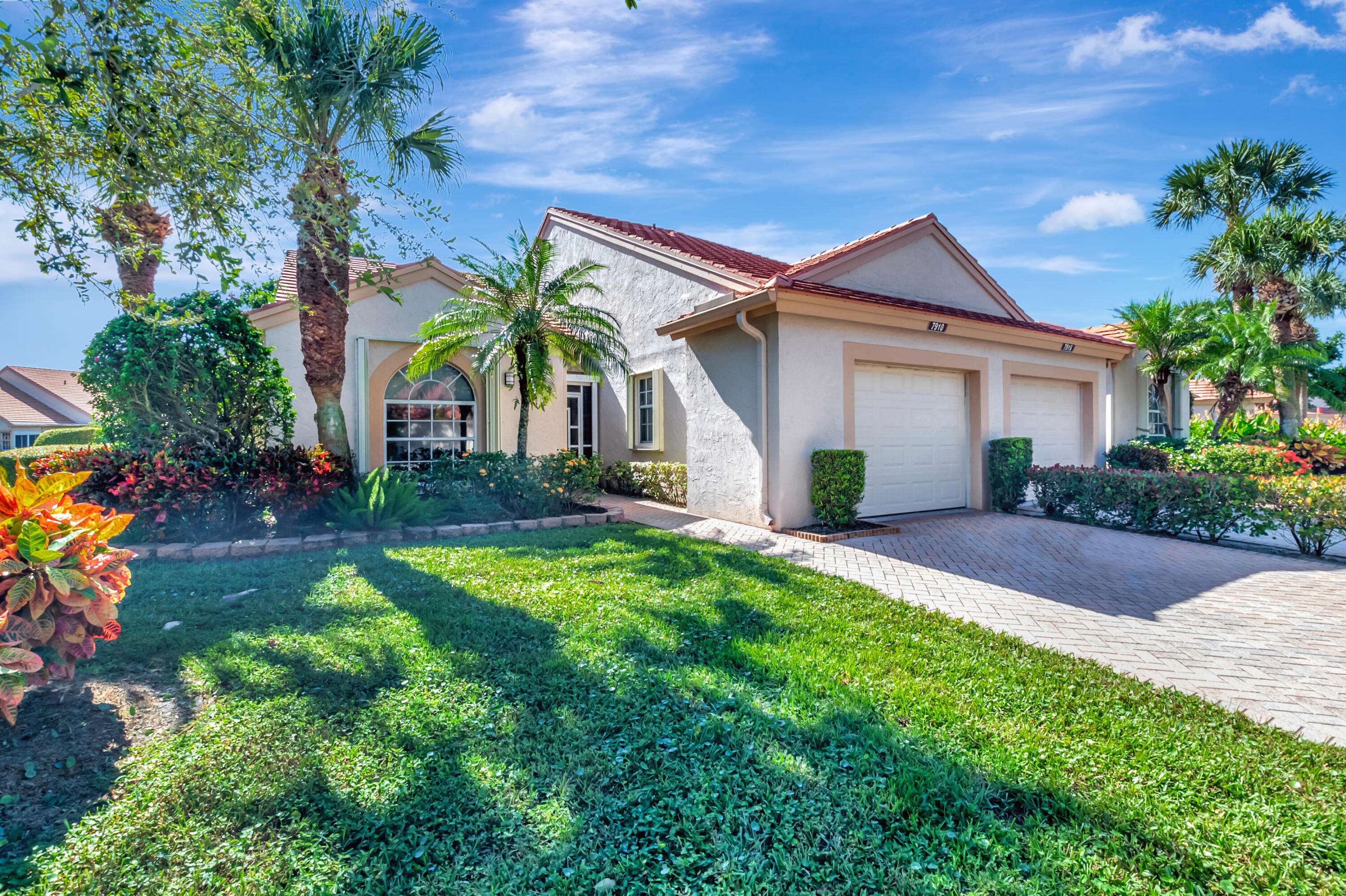 7910 Sandy Pointe DR, Delray Beach, FL 33446