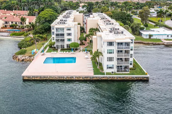 1820 New Palm WAY 405,  Boynton Beach,  FL 33435