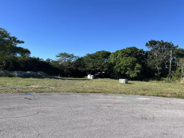 Delray Beach, FL 33444,610 Lucky LN