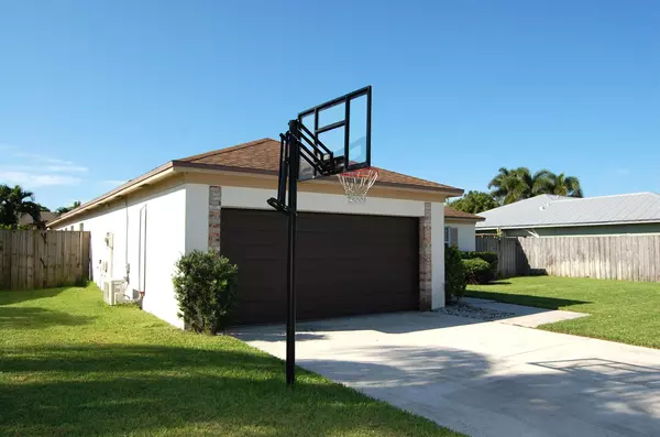 Jupiter, FL 33458,148 Arrowhead CIR