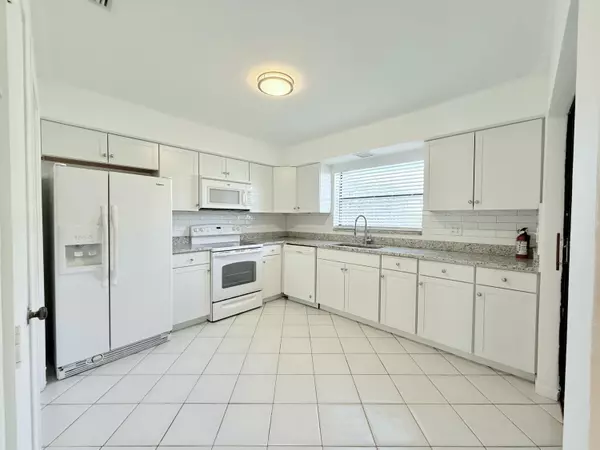 Boynton Beach, FL 33436,9810 Walnut Tree WAY B