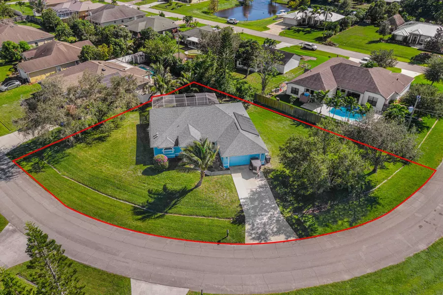 124 SW Felix AVE, Port Saint Lucie, FL 34953