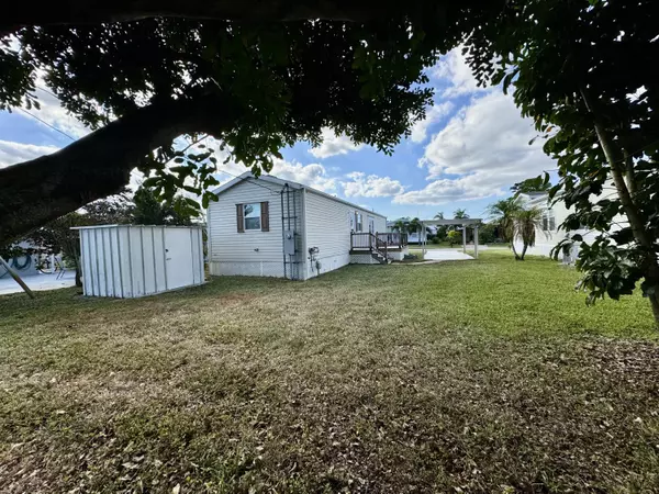 Boynton Beach, FL 33436,4024 White Pine DR