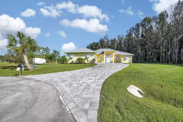 Fort Pierce, FL 34947,1530 Pineburke LN