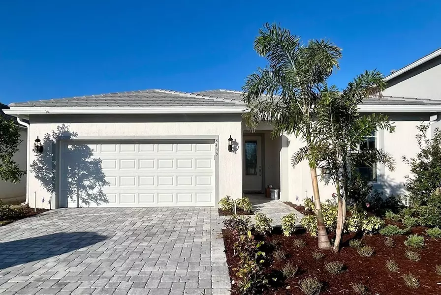 8439 Beagle TER, Vero Beach, FL 32967