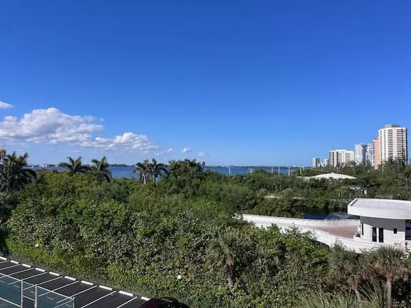 Singer Island, FL 33404,4200 N Ocean DR 2-405