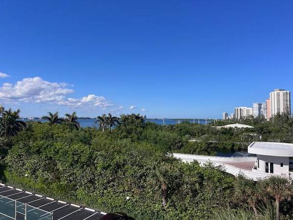 Singer Island, FL 33404,4200 N Ocean DR 2-405