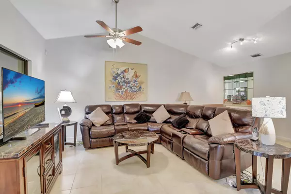 Boynton Beach, FL 33472,5955 W Parkwalk CIR