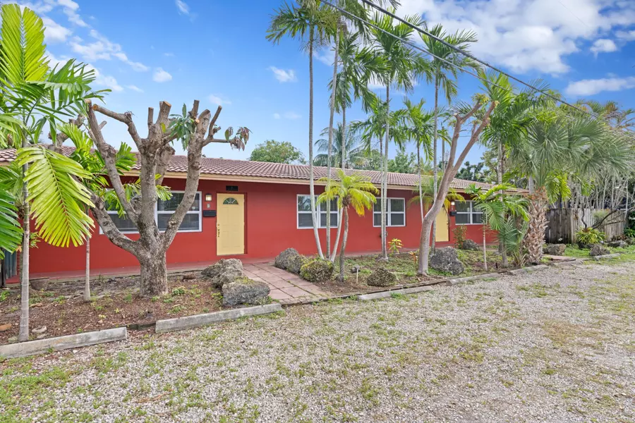 4 NE 16th PL 1, Fort Lauderdale, FL 33305