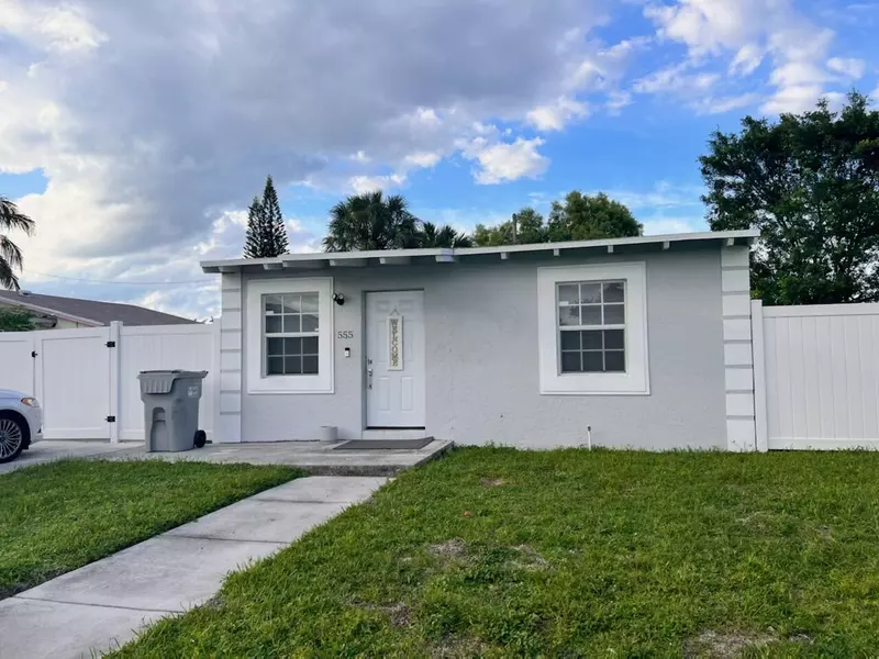 555 NW 15 CT, Pompano Beach, FL 33060