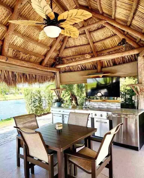 Port Saint Lucie, FL 34986,497 NW Boundary DR