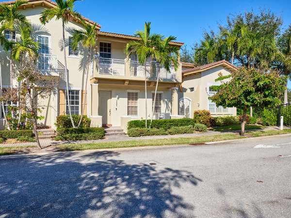 603 NW 25th AVE, Boynton Beach, FL 33426