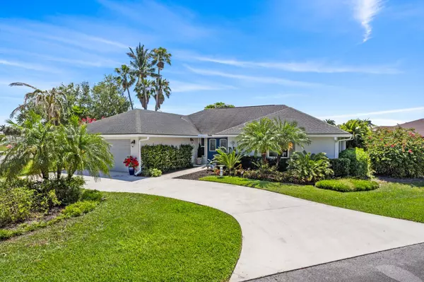 19 Sovereign WAY, Hutchinson Island, FL 34949