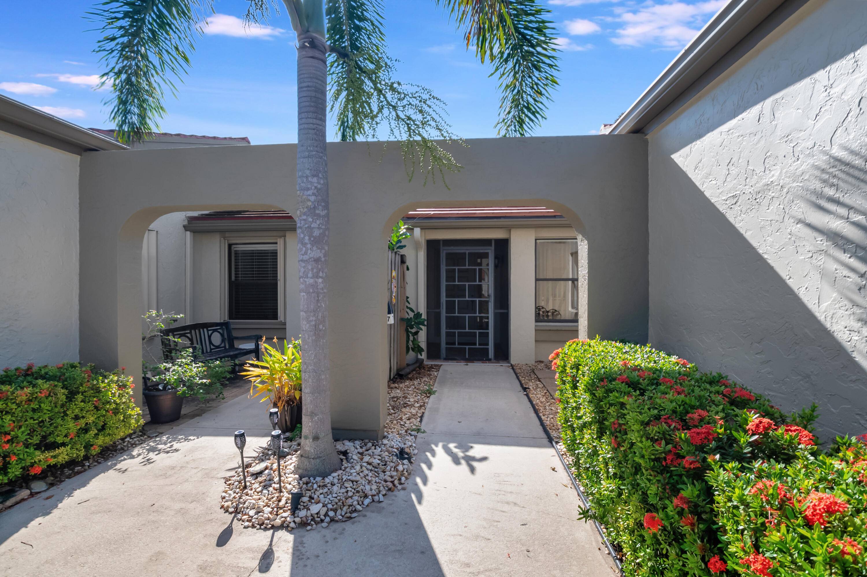 Boynton Beach, FL 33437,5896 Forest Grove DR 3