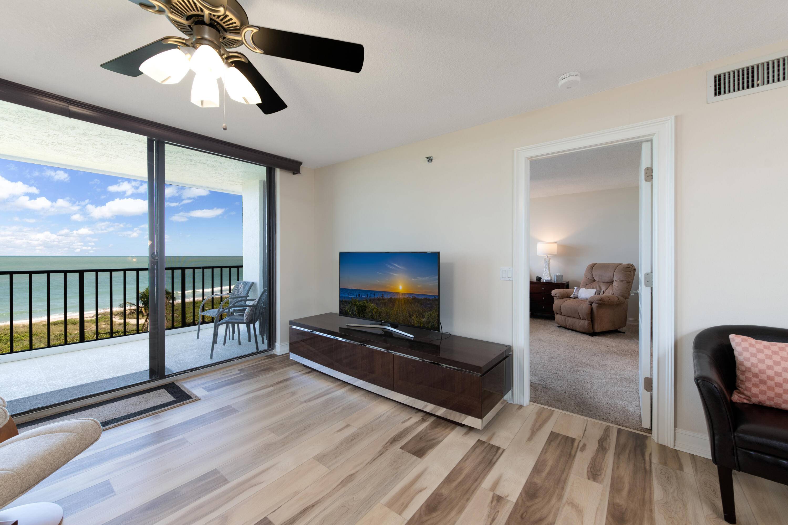 Hutchinson Island, FL 34949,3120 N Highway A1a 704