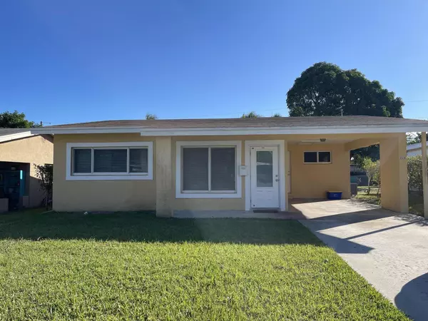 214 SW 10th AVE, Boynton Beach, FL 33435