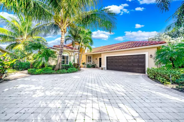 Delray Beach, FL 33445,635 Greensward LN