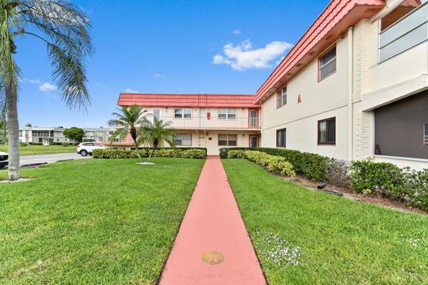 46 Saxony A, Delray Beach, FL 33446